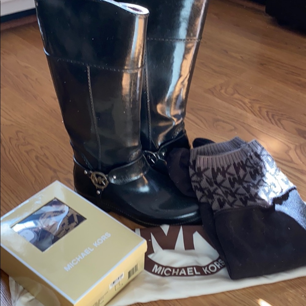 Michael Kors tall rain boots